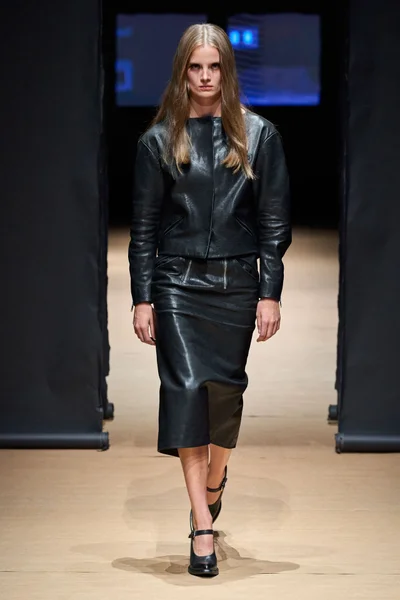 Look 33